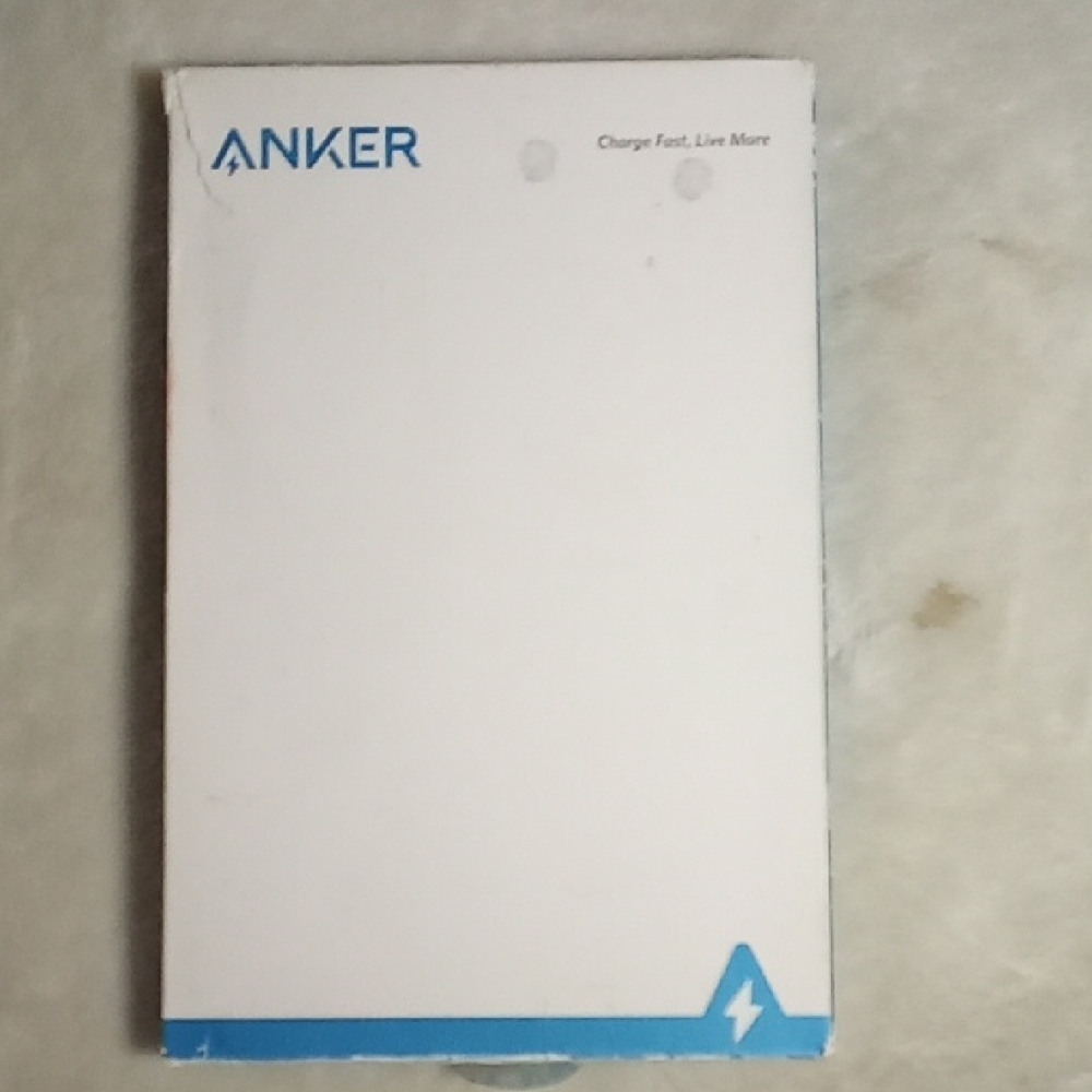 Anker White and Blue Charging BLOCK
